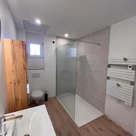 Сasa de vacaciones Maison Bois A Avec Piscine *