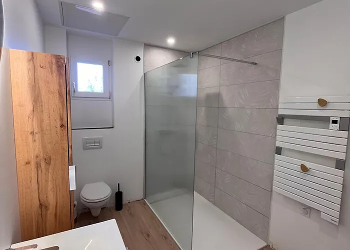 Vakantiehuis Maison Bois A Avec Piscine *